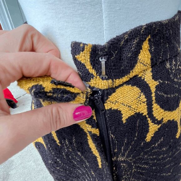 VTG 70s Jacquard Floral Maxi Skirt Union Made Bold Yellow Black Sustainable M 6– - Picture 9 of 12